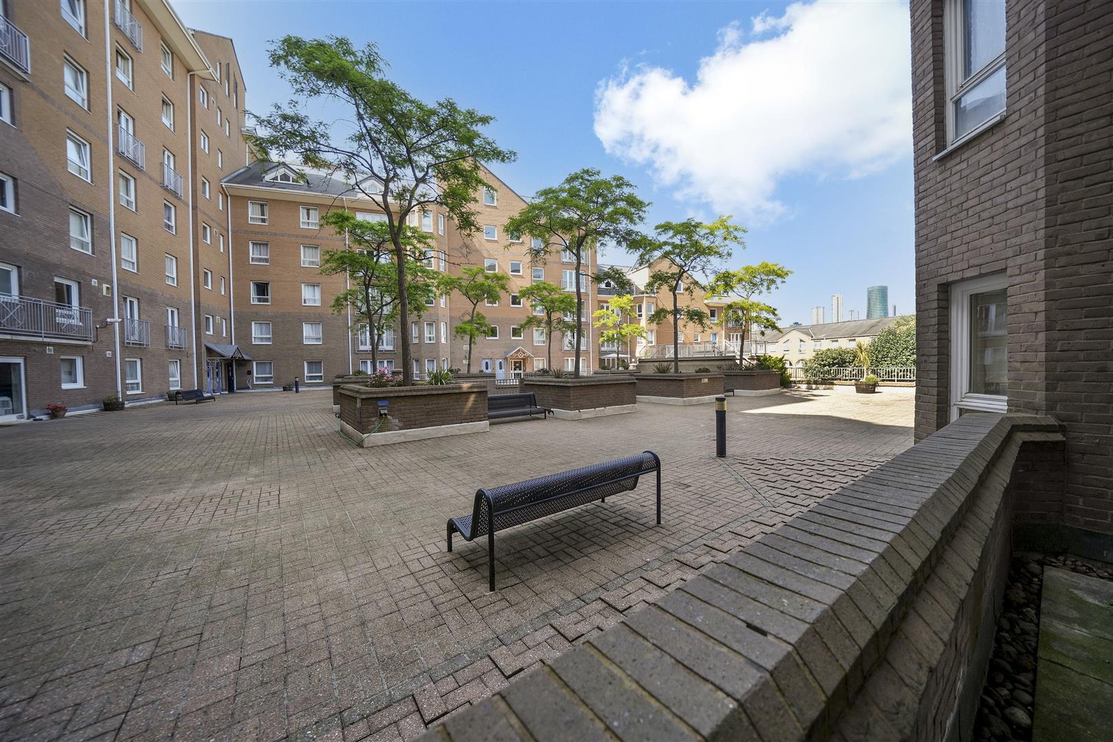 Hera Court, Canary Wharf